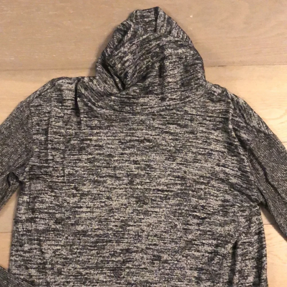 GAP bunched neckline